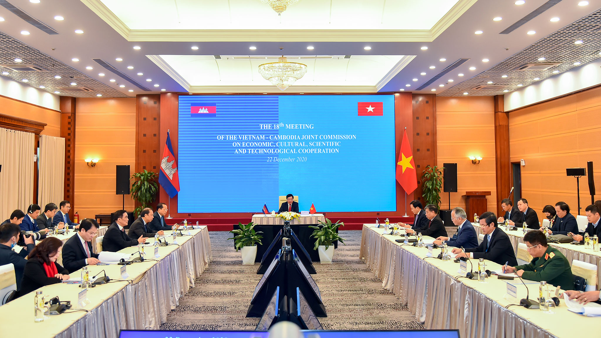 Kỳ họp lần thứ 18 Ủy ban Hỗn hợp Việt Nam-Campuchia về hợp tác Kinh tế, Văn hóa, Khoa học và Kỹ thuật