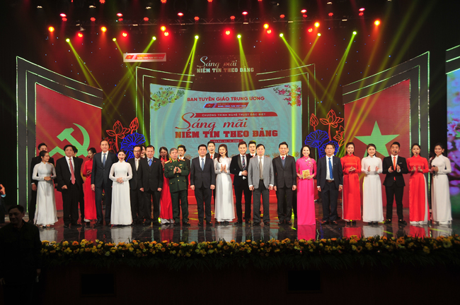 Sáng mãi niềm tin theo Đảng
