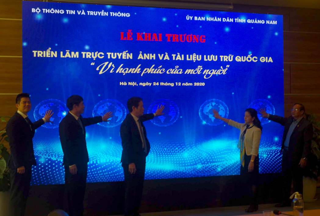 Khai trương website Triển lãm “Vì Hạnh phúc của Mỗi người”