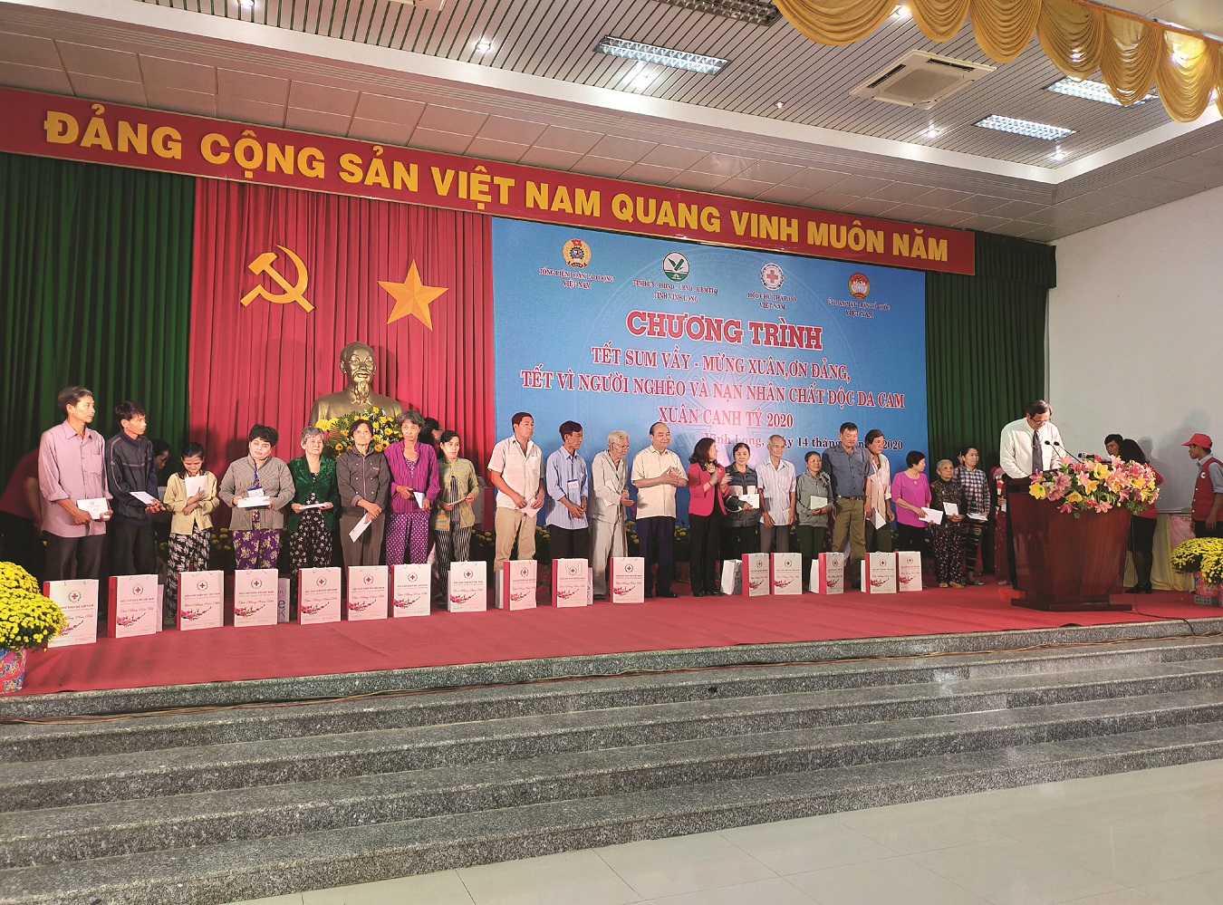 Thực hiện tốt công tác chăm lo người có công với cách mạng
