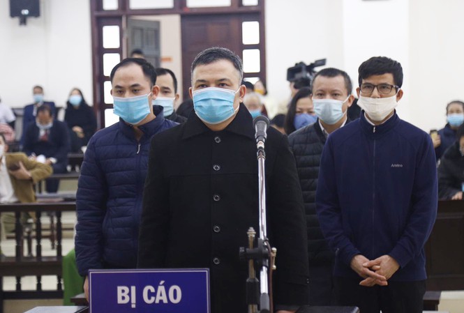 Lừa 1 100 tỷ đồng, Chủ tịch Liên Kết Việt bị phạt tù chung thân