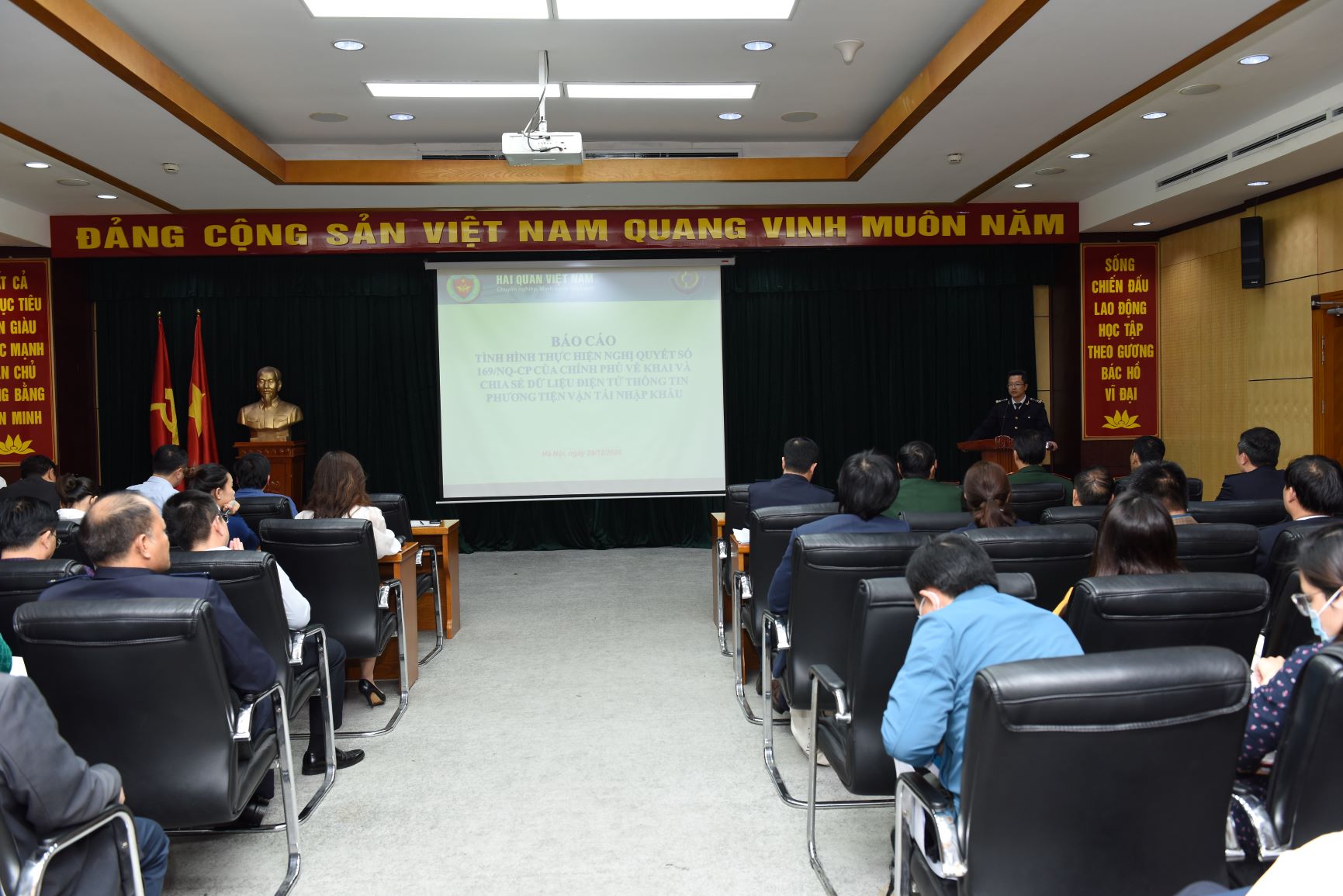 Bãi bỏ tờ khai nguồn gốc giúp tiết kiệm nhiều chi phí cho cả Hải quan và doanh nghiệp