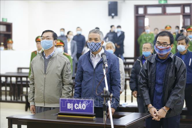 Hoãn phiên tòa xét xử bị cáo Vũ Huy Hoàng và đồng phạm