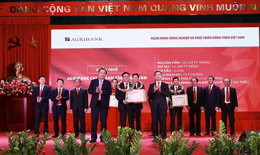 Phấn đấu đưa Agribank đạt Top 100 Ngân hàng lớn nhất khu vực châu Á