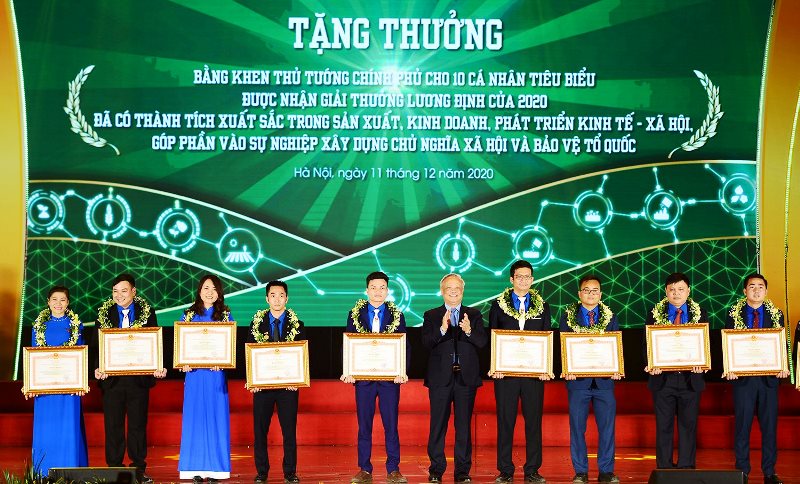 Khẳng định trí tuệ, bản lĩnh thanh niên Việt