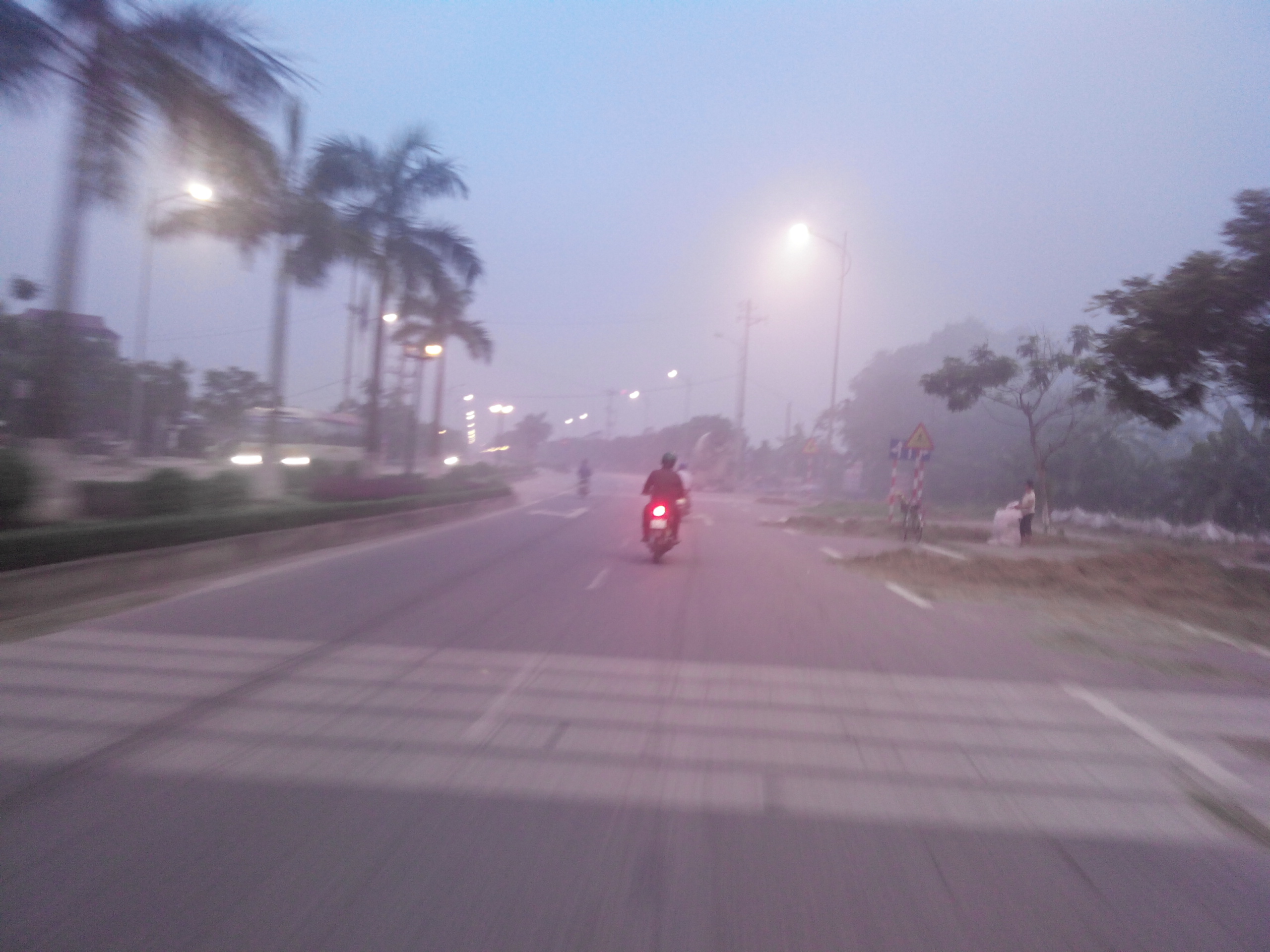 Hà Nội Chất lượng không khí nhiều nơi vẫn ở mức kém