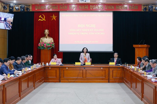 Người làm công tác quần chúng phải làm tốt trách nhiệm đại diện cho các tầng lớp nhân dân