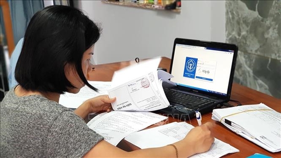 Người lao động làm việc tại nhà cần được bảo vệ tốt hơn