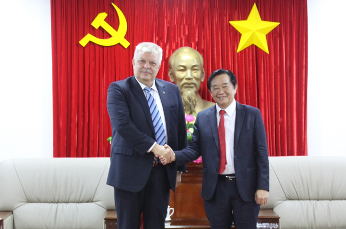 Thúc đẩy hợp tác giữa tỉnh Bình Dương và Liên bang Nga