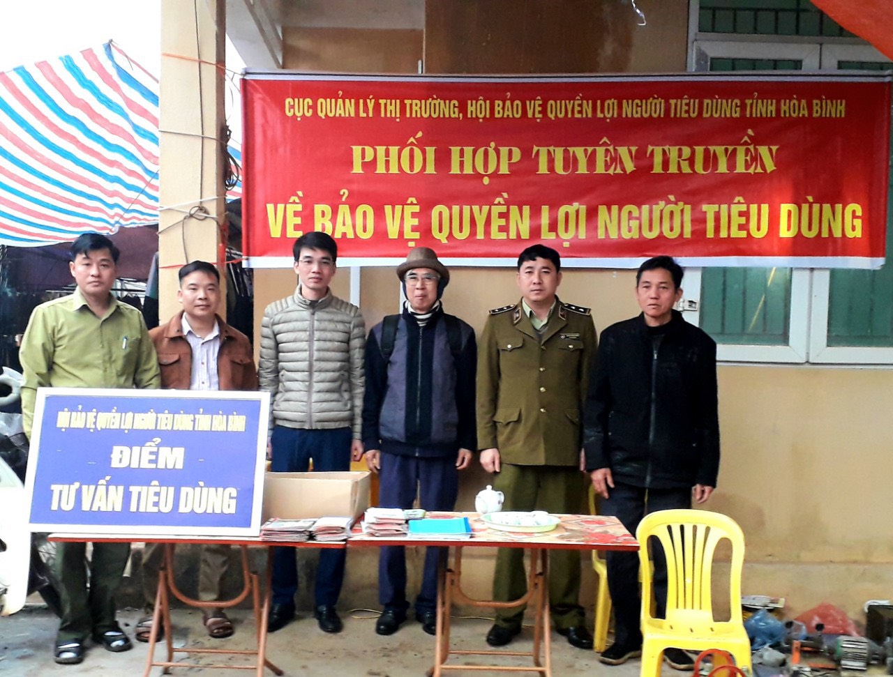 Hòa Bình Tăng cường tuyên truyền các quy định của pháp luật về bảo vệ quyền lợi người tiêu dùng