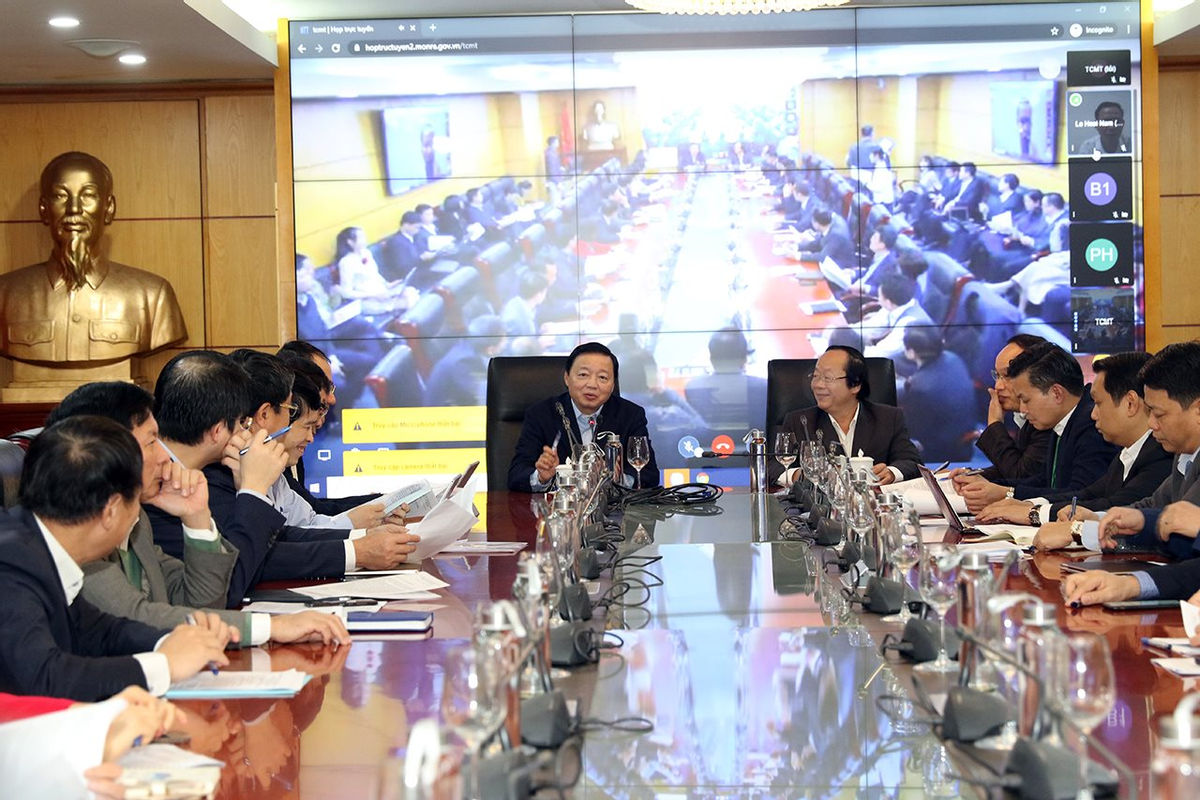 Cung cấp thông tin môi trường phục vụ phát triển kinh tế, sức khoẻ cộng đồng