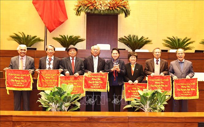 Chúc Tết nguyên lãnh đạo Quốc hội, cán bộ nghỉ hưu của Văn phòng Quốc hội