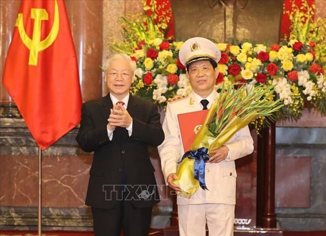 Thăng cấp bậc hàm Thượng tướng cho Thứ trưởng Bộ Công an Nguyễn Văn Sơn