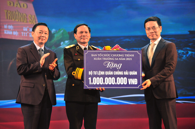 “Xuân Trường Sa 2021 - cầu nối yêu thương đất liền với biển, đảo quê hương