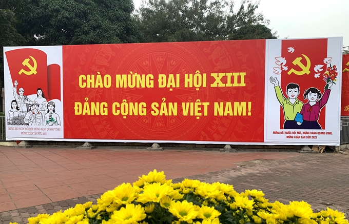 Đặt lợi ích quốc gia, dân tộc, của nhân dân lên trên hết