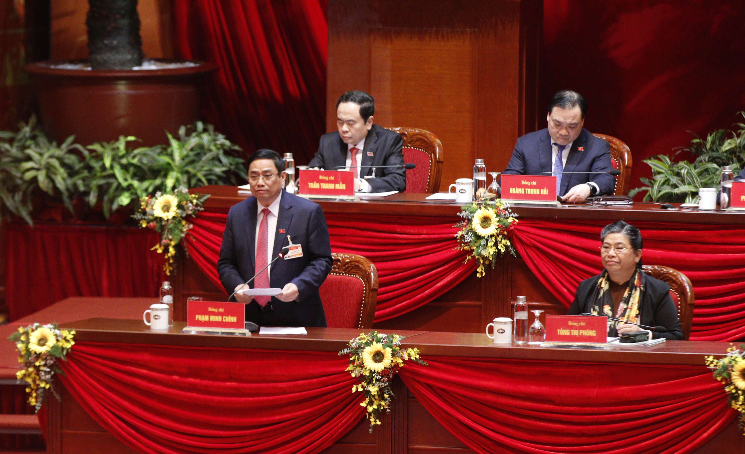 Không khí thảo luận các văn kiện Đại hội XIII sôi nổi, thẳng thắn, dân chủ