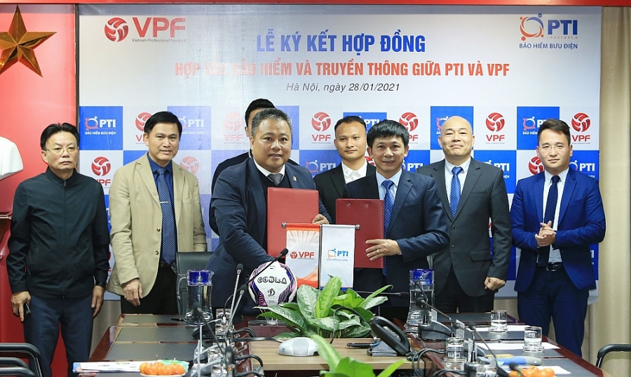Các cầu thủ, trọng tài ở mùa giải 2021 được bảo hiểm