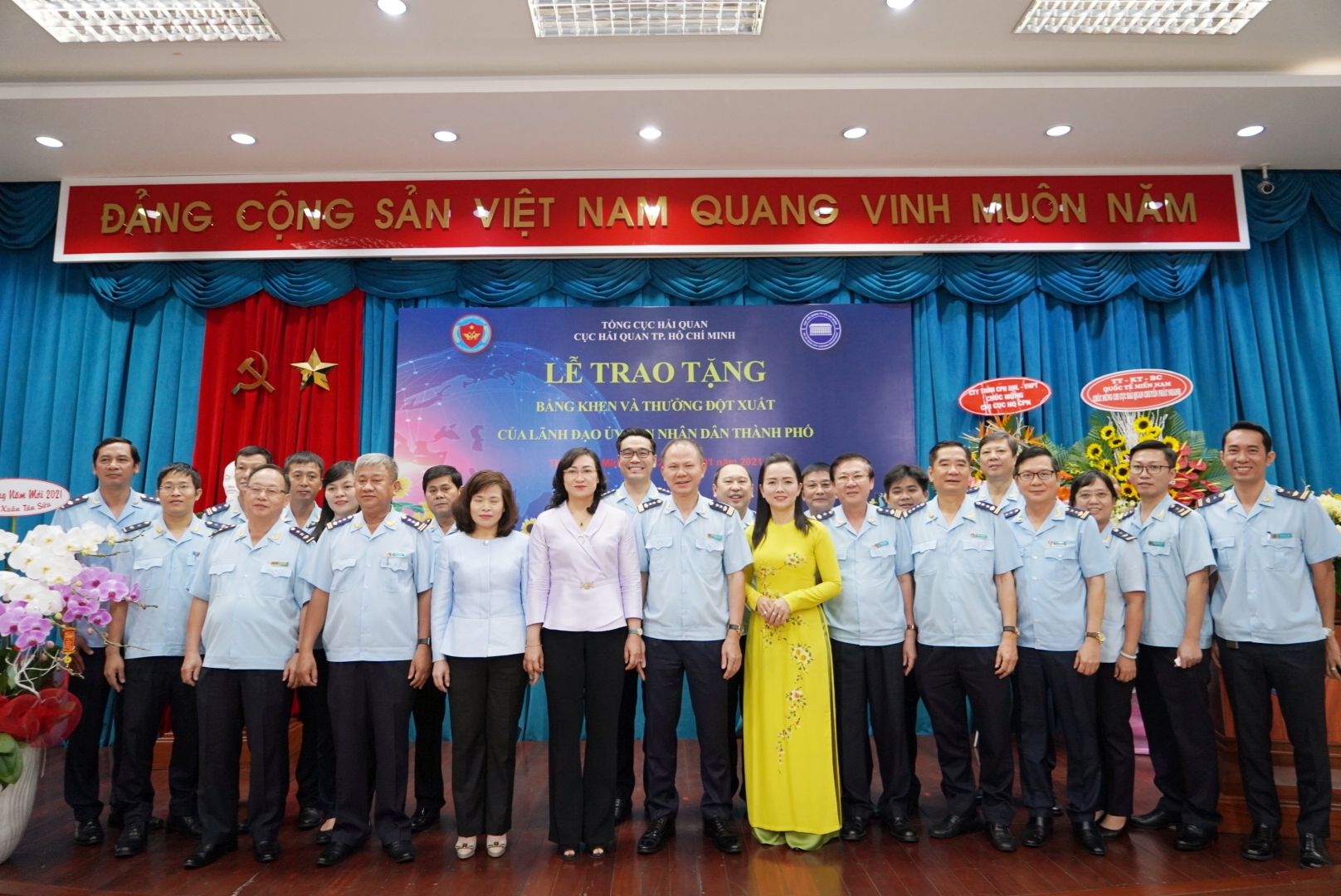 TP HCM Khen thưởng 2 tập thể lập thành tích xuất sắc trong phòng, chống ma túy