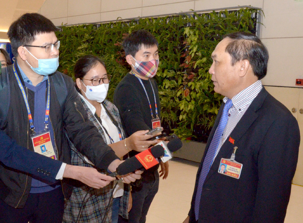 Tin tưởng, kỳ vọng vào đội ngũ cán bộ lãnh đạo đủ tâm, đủ tài