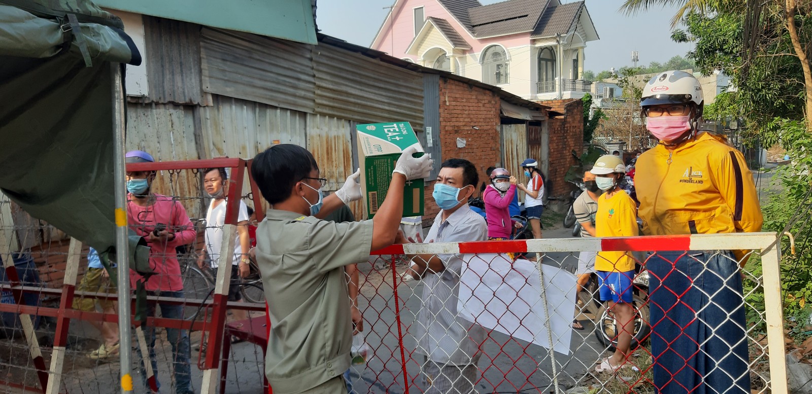 Bình Dương Một số nơi giãn cách xã hội, đóng cửa các dịch vụ giải trí không cần thiết