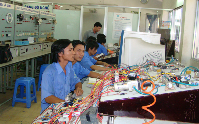 Đảm bảo an toàn cho HSSV trường nghề trước diễn biến phức tạp của dịch COVID-19