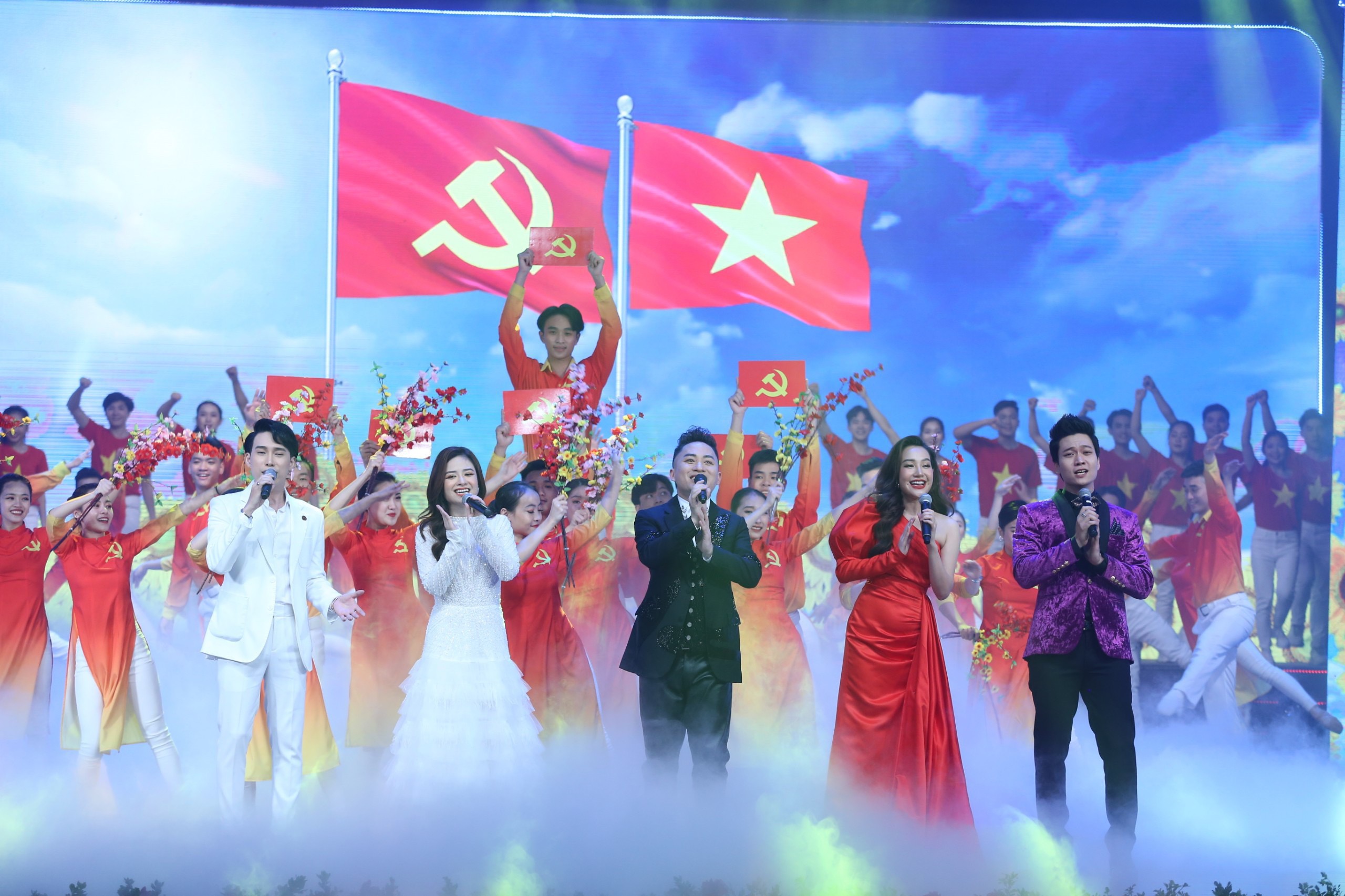 Nhiều tiết mục đặc sắc trong chương trình nghệ thuật đặc biệt “Đảng cho ta mùa xuân”