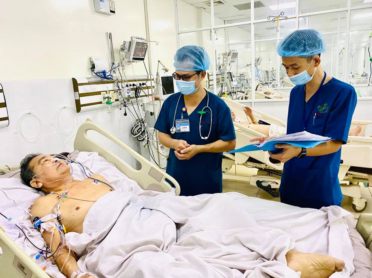 Cảm ơn những chiến sĩ áo trắng