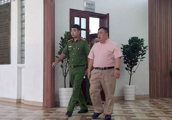 Khởi tố bị can, bắt tạm giam Giám đốc Bệnh viện Mắt TP Hồ Chí Minh
