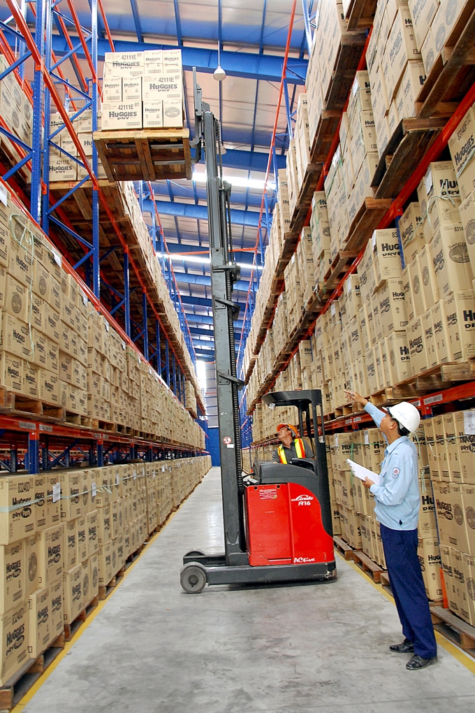 Tạo điều kiện cho công nhân cảng biển đi làm mùa dịch