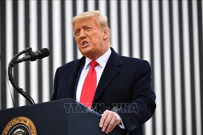 Cựu Tổng thống Mỹ Donald Trump thoát bị luận tội