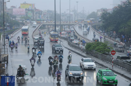 Bắc Bộ đề phòng tố, lốc và gió giật mạnh
