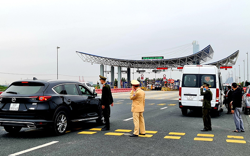 Quảng Ninh Khôi phục toàn bộ hoạt động vận tải hành khách đường bộ, đường thủy nội tỉnh