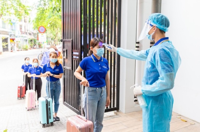Ngọc Dung - Thẩm mỹ viện tiên phong tự chủ động cách ly tập trung nhân viên sau nghỉ Tết
