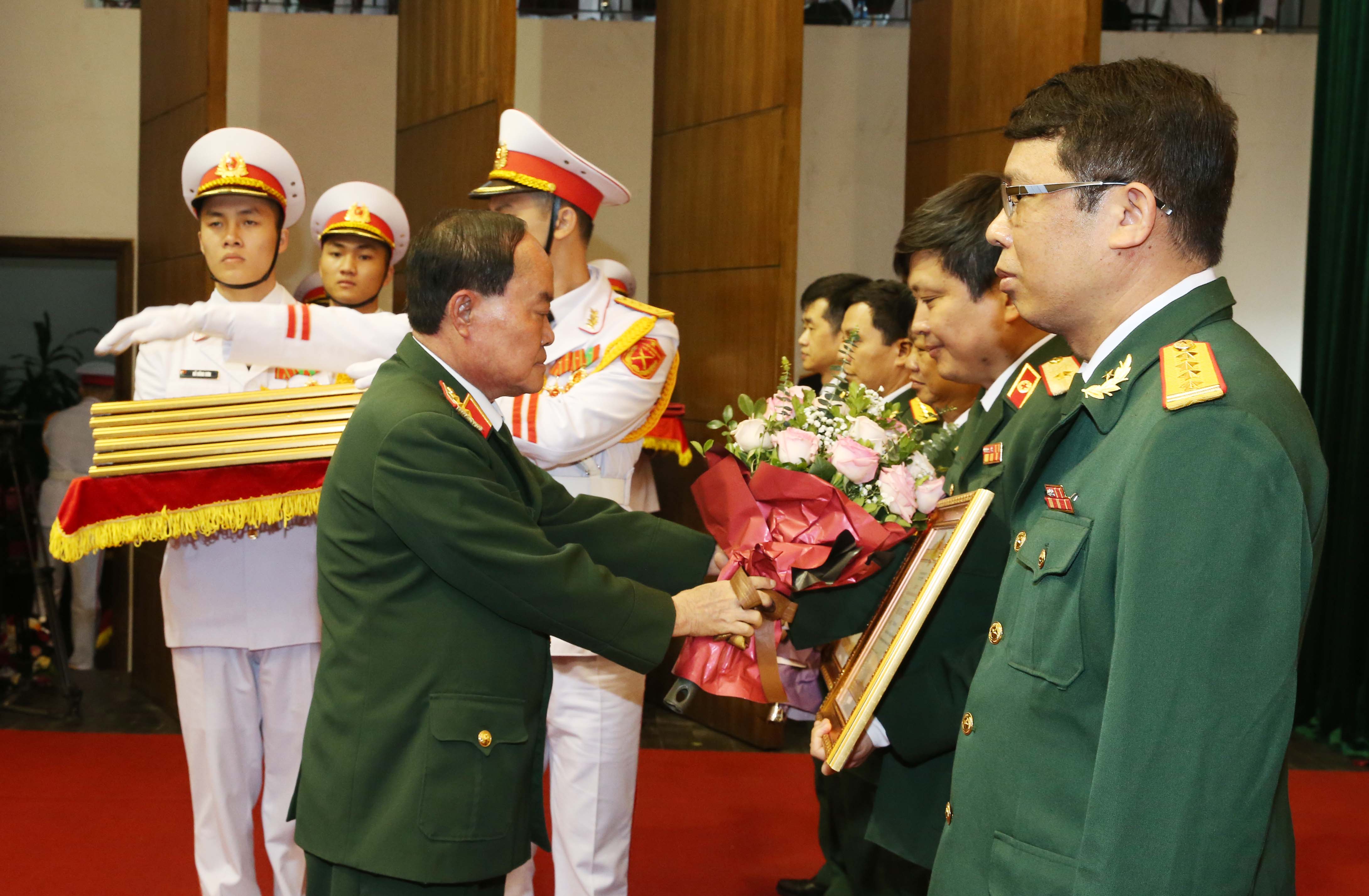 Bộ Quốc phòng trao danh hiệu Thầy thuốc Nhân dân, Thầy thuốc Ưu tú lần thứ 13