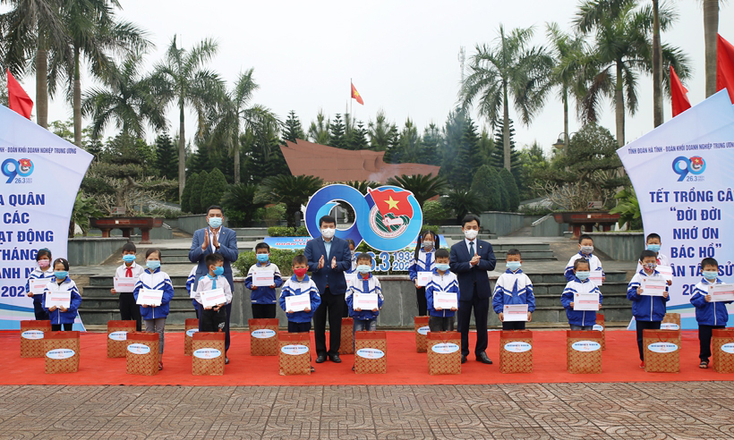Ra quân Tháng Thanh niên trên quê hương Anh hùng Lý Tự Trọng