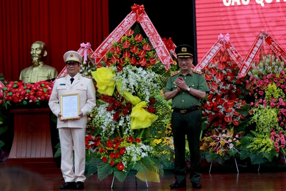 Công bố các quyết định của Bộ trưởng Bộ Công an về công tác cán bộ