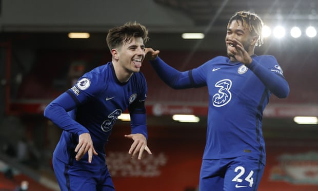 Chelsea dìm Liverpool vào khủng hoảng