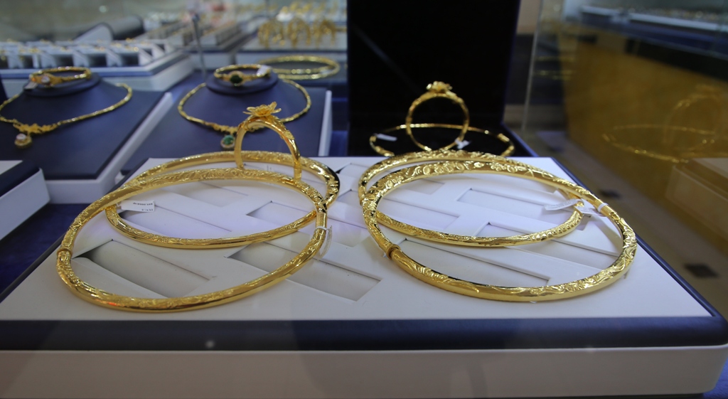 Đầu tuần, giá vàng tăng mạnh