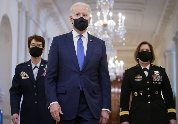 Tổng thống Joe Biden chọn 2 nữ tướng làm tư lệnh quân đội