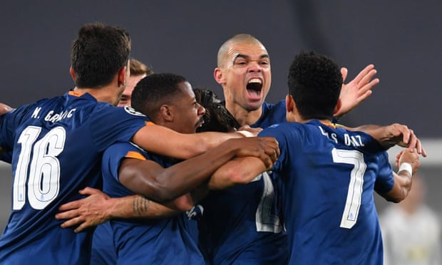 Porto quật ngã Juve ngay tại Turin