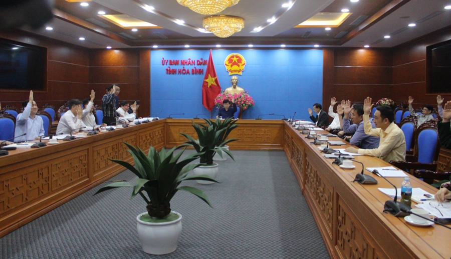 Hòa Bình giới thiệu ứng cử Hội đồng nhân dân tỉnh