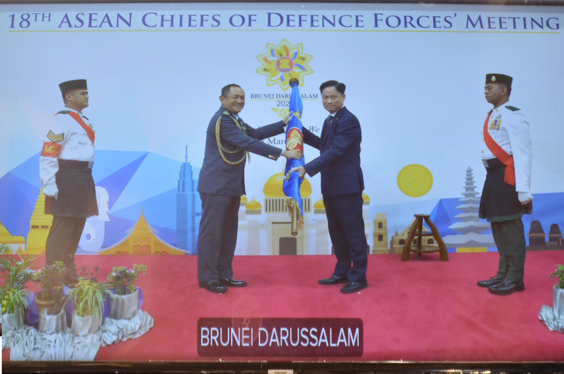 Hội nghị Tư lệnh Lực lượng Quốc phòng các nước ASEAN lần thứ 18