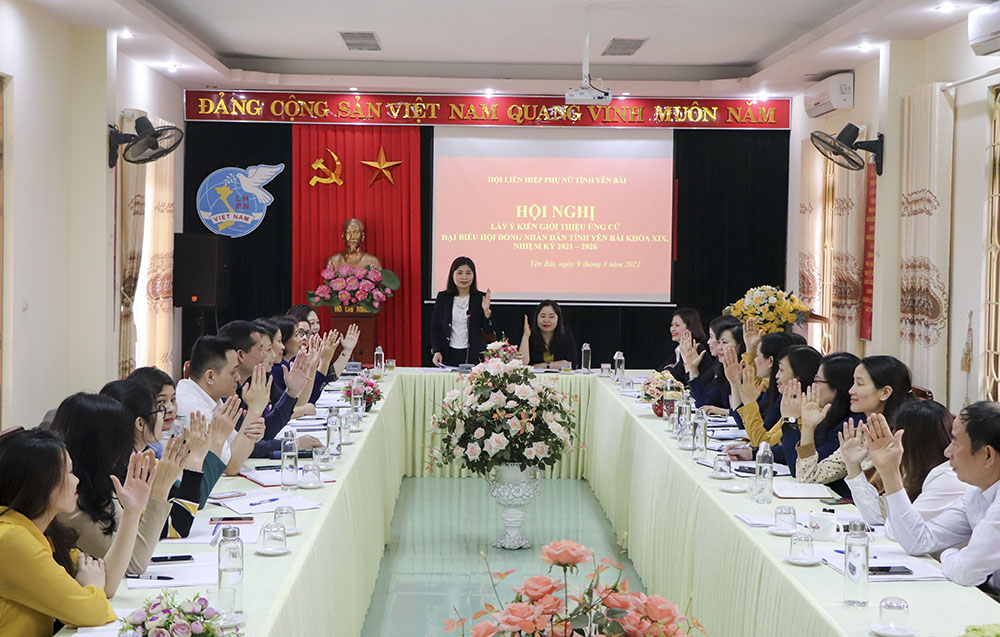 Hội LHPN tỉnh Yên Bái giới thiệu người ra ứng cử đại biểu HĐND tỉnh