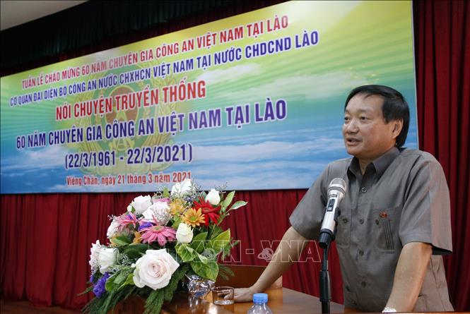 Nói chuyện truyền thống 60 năm chuyên gia công an Việt Nam tại Lào