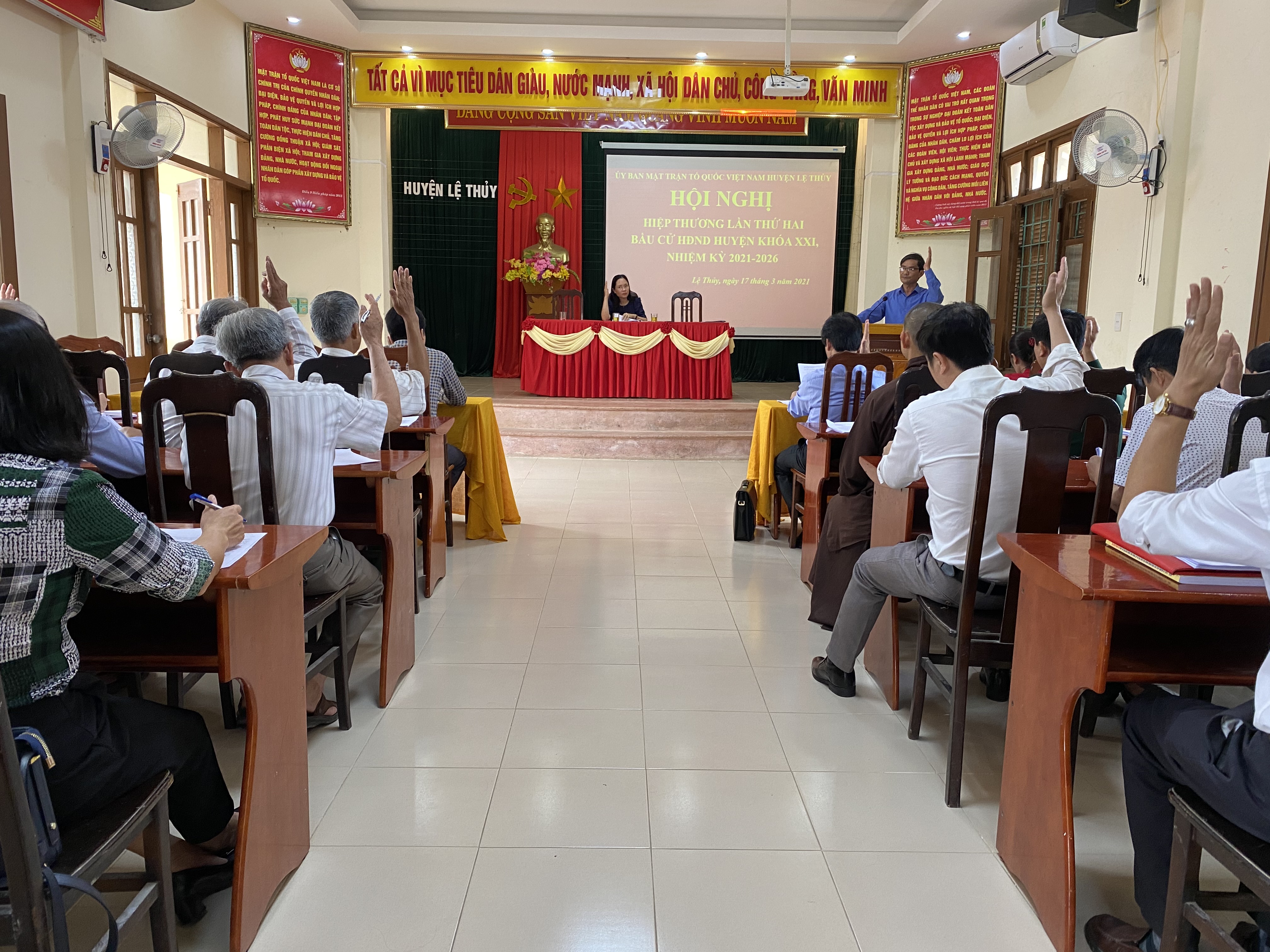 Lệ Thủy Hiệp thương lần thứ 2 những người ứng cử đại biểu HĐND huyện khóa XXI