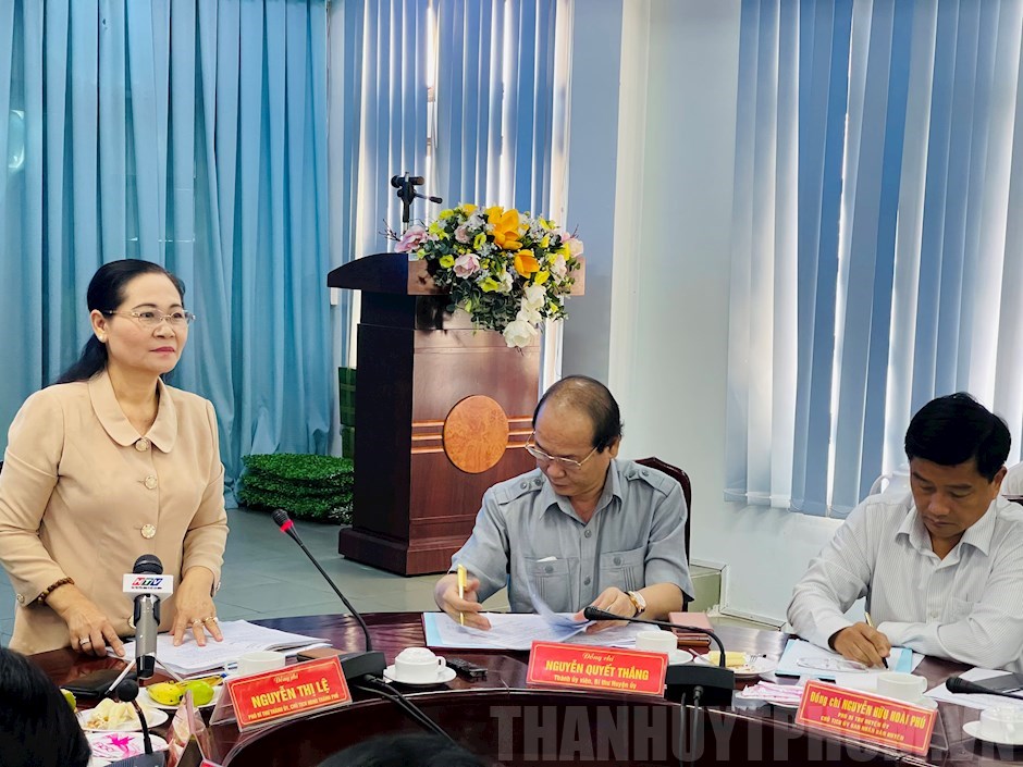TP Hồ Chí Minh Kiểm tra công tác chuẩn bị và tổ chức bầu cử tại huyện Củ Chi