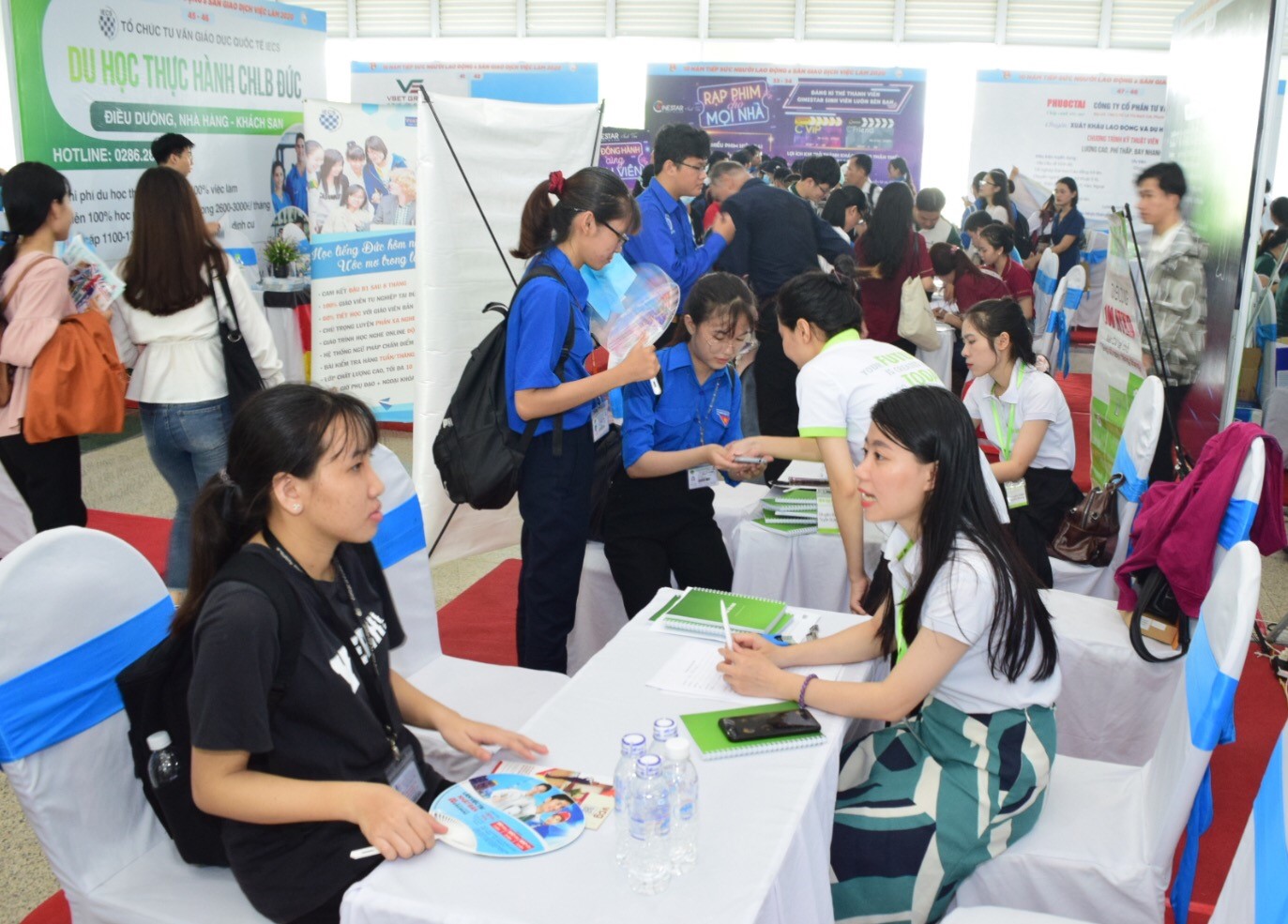 Tiếp sức cho người lao động