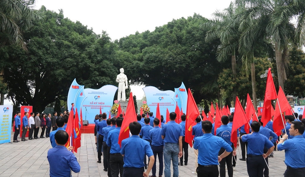 Tuyên dương các tập thể, cá nhân xuất sắc trong công tác Đoàn và phong trào thanh thiếu nhi