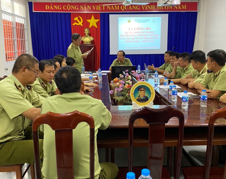 Bà Rịa - Vũng Tàu công bố Quyết định sáp nhập các Đội QLTT và công tác cán bộ