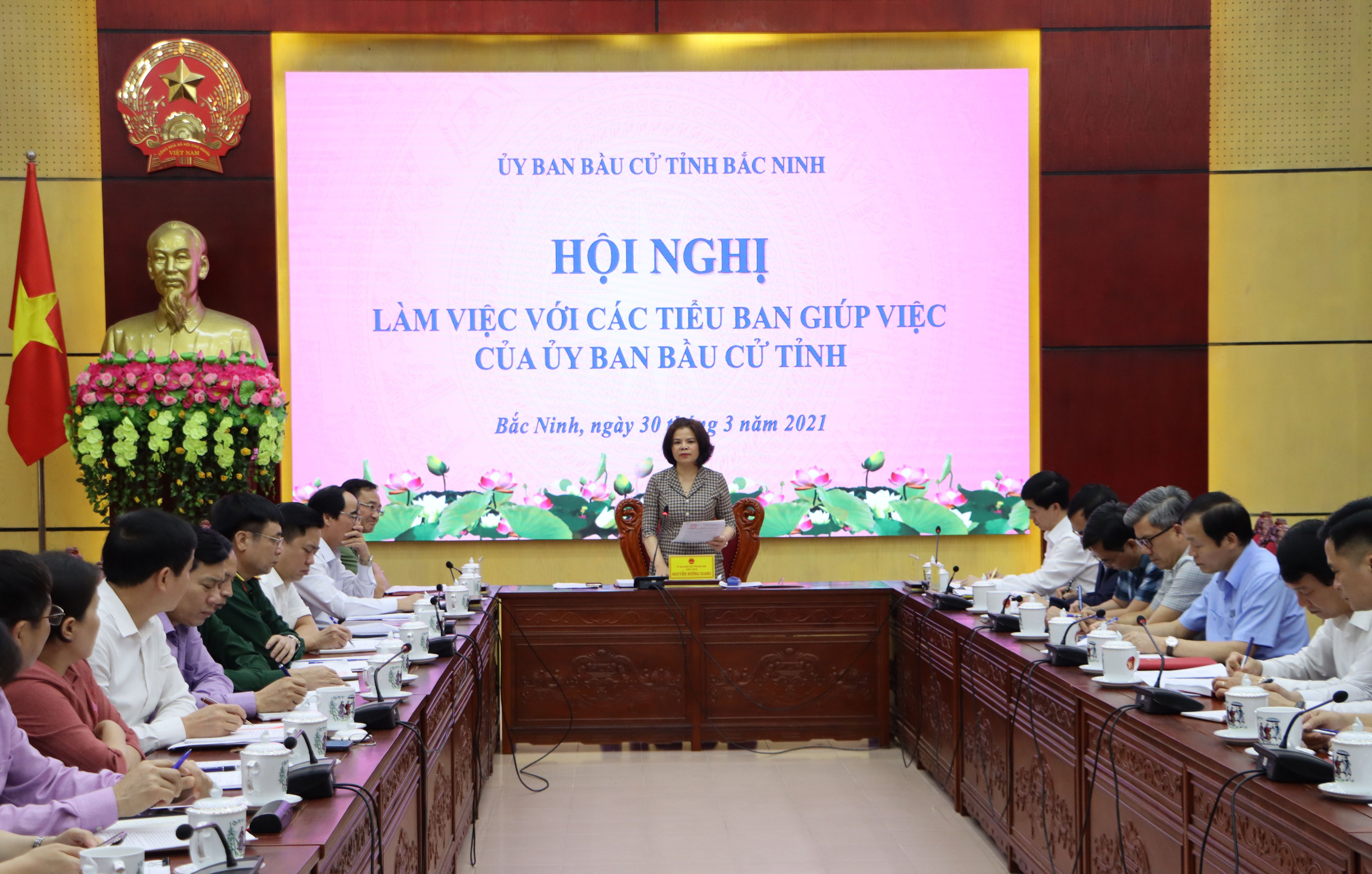 Tuyên truyền về bầu cử tới tận thôn, xóm
